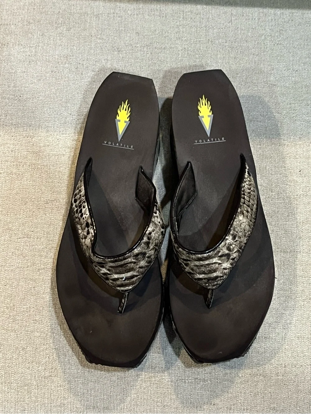Volatile Snakeskin Print Sandals Size 9